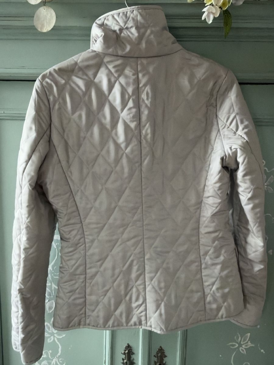 Burberry Giacche: Burberry Steppjacke beige mit Knöpfen – Nuovo (secondo la descrizione) da Uster venduto da nichtmehrmeins 1