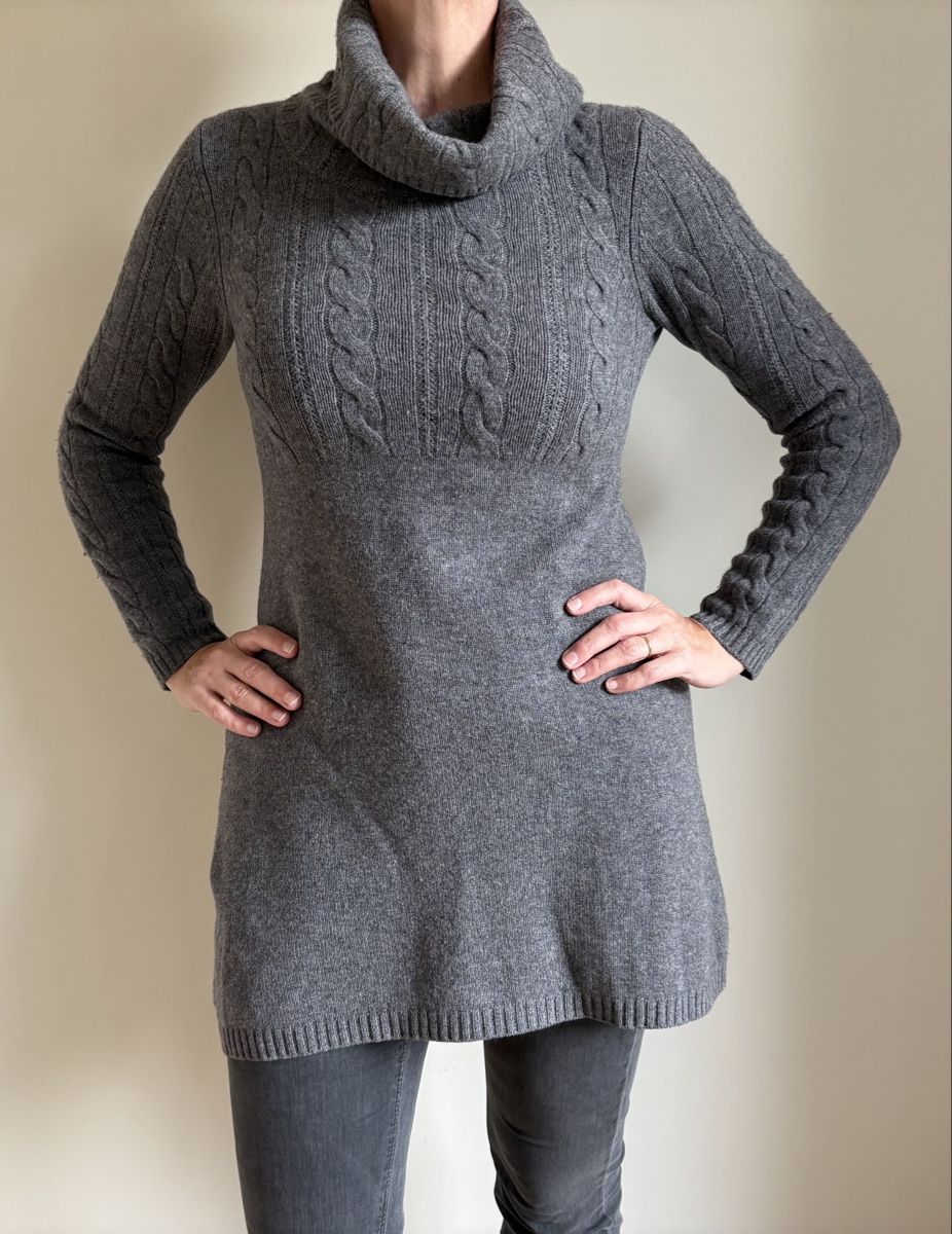 Globus Vestiti: Graues Strickkleid mit Zopfmuster, Grösse L, warm – Usato da Zürich venduto da wei_8n2l