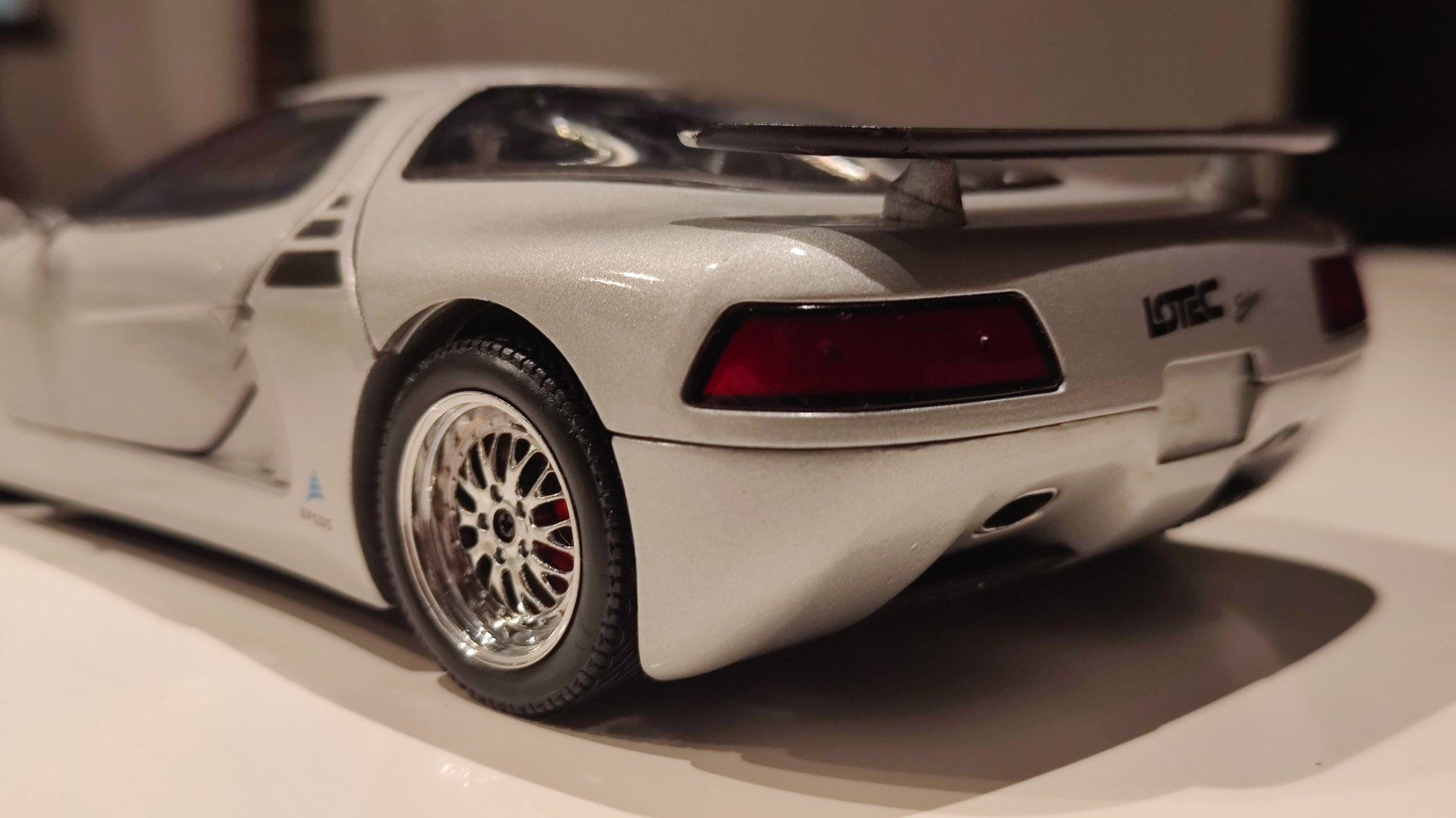 Modellini d'auto: Lotec Sirius Maxi Car 1:18 silber – Nuovo (secondo la descrizione) da Alpnach Dorf venduto da Rrducati 5