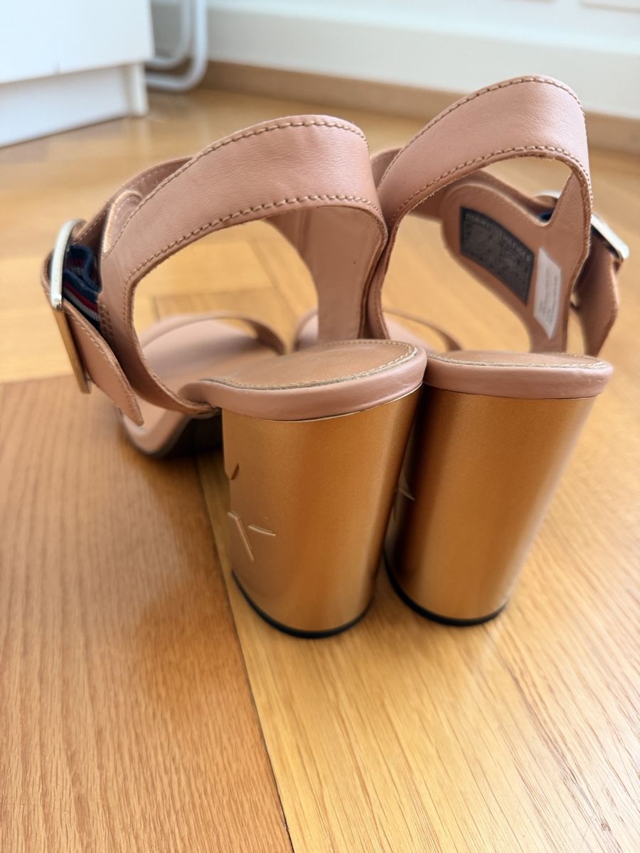 Tommy Hilfiger Scarpe da donna: Sandales Tommy Hilfiger T41 – Nuovo (secondo la descrizione) da Lausanne venduto da sanout 4