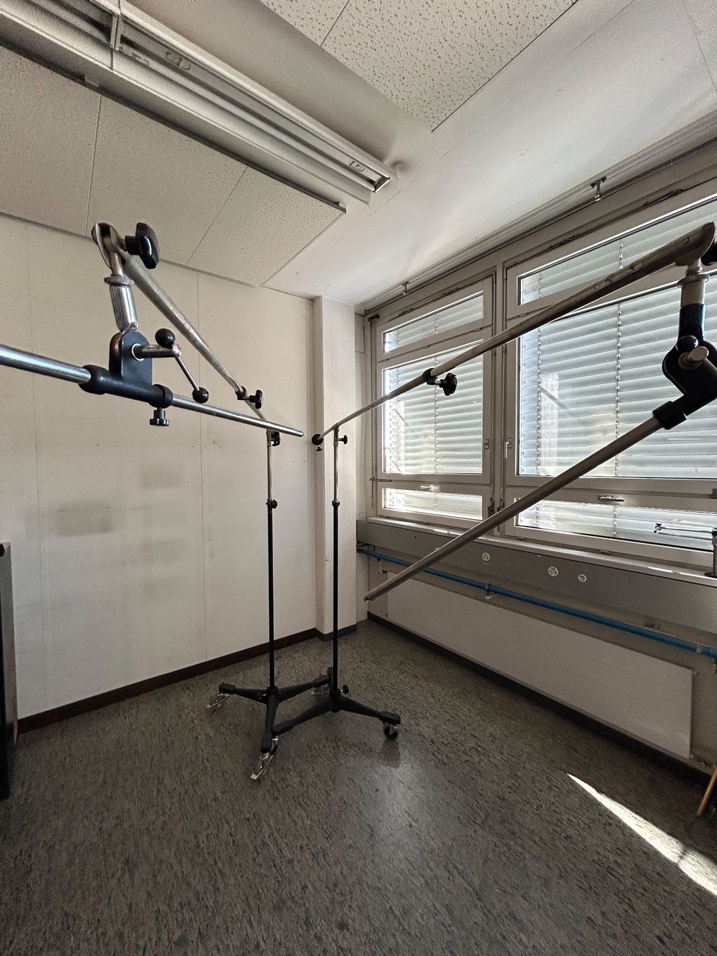 Supports pour instruments & partitions: Rundfunk-Galgenstativ Sonderanfertigung – D'occasion à Zürich par LuZ_8005 9