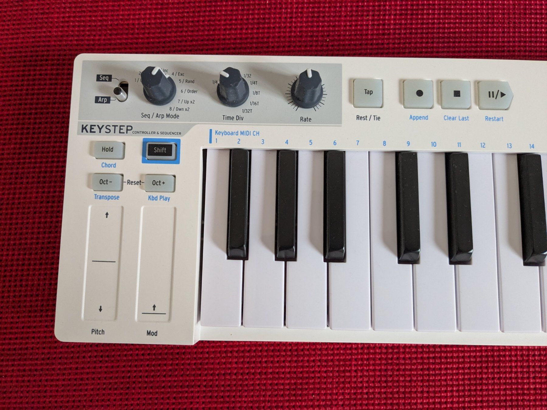 Arturia Instruments de musique: Arturia Keystep MIDI-Keyboard, Sequencer mit 32 Tasten – D'occasion à Bern par ricobrj 1