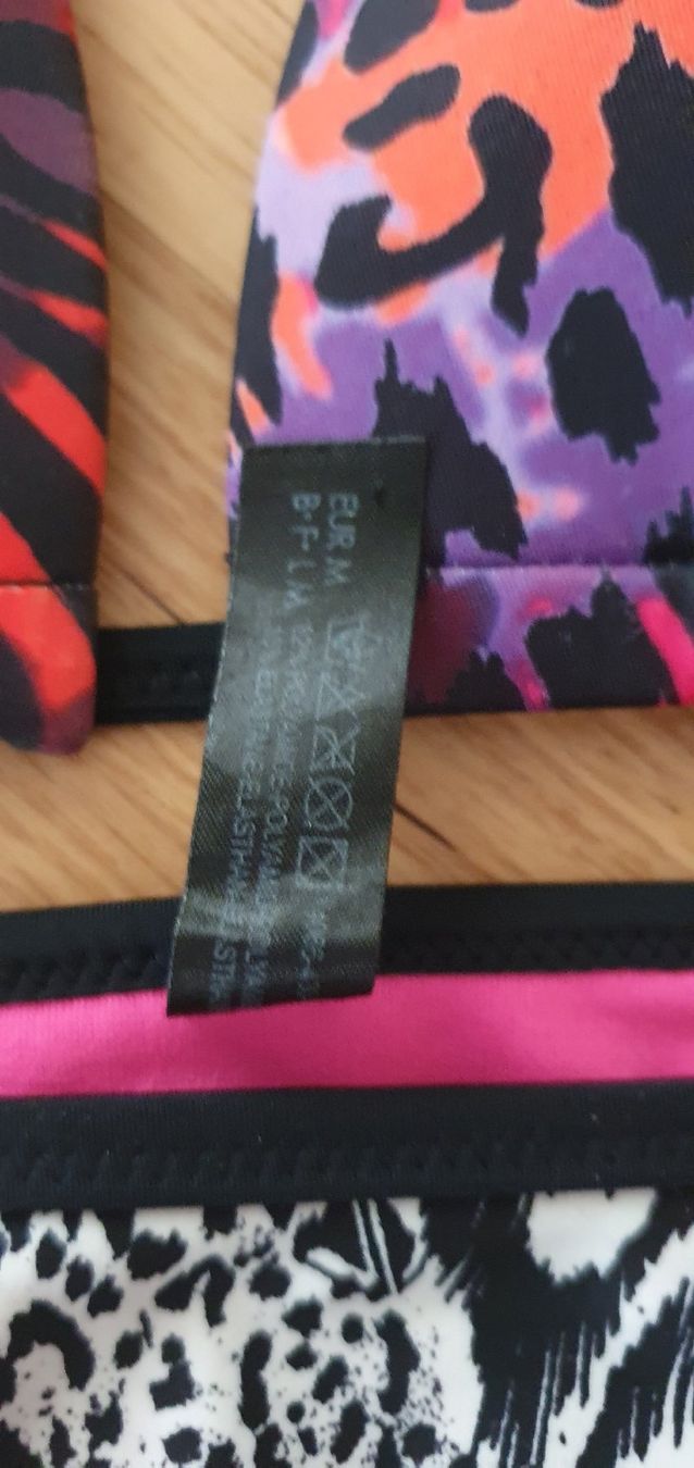 Badekleider & Bikinis: AB 1.- CHF!! Bikini-Sapph Gr M / 75 B – Gebraucht aus Eglisau von  3
