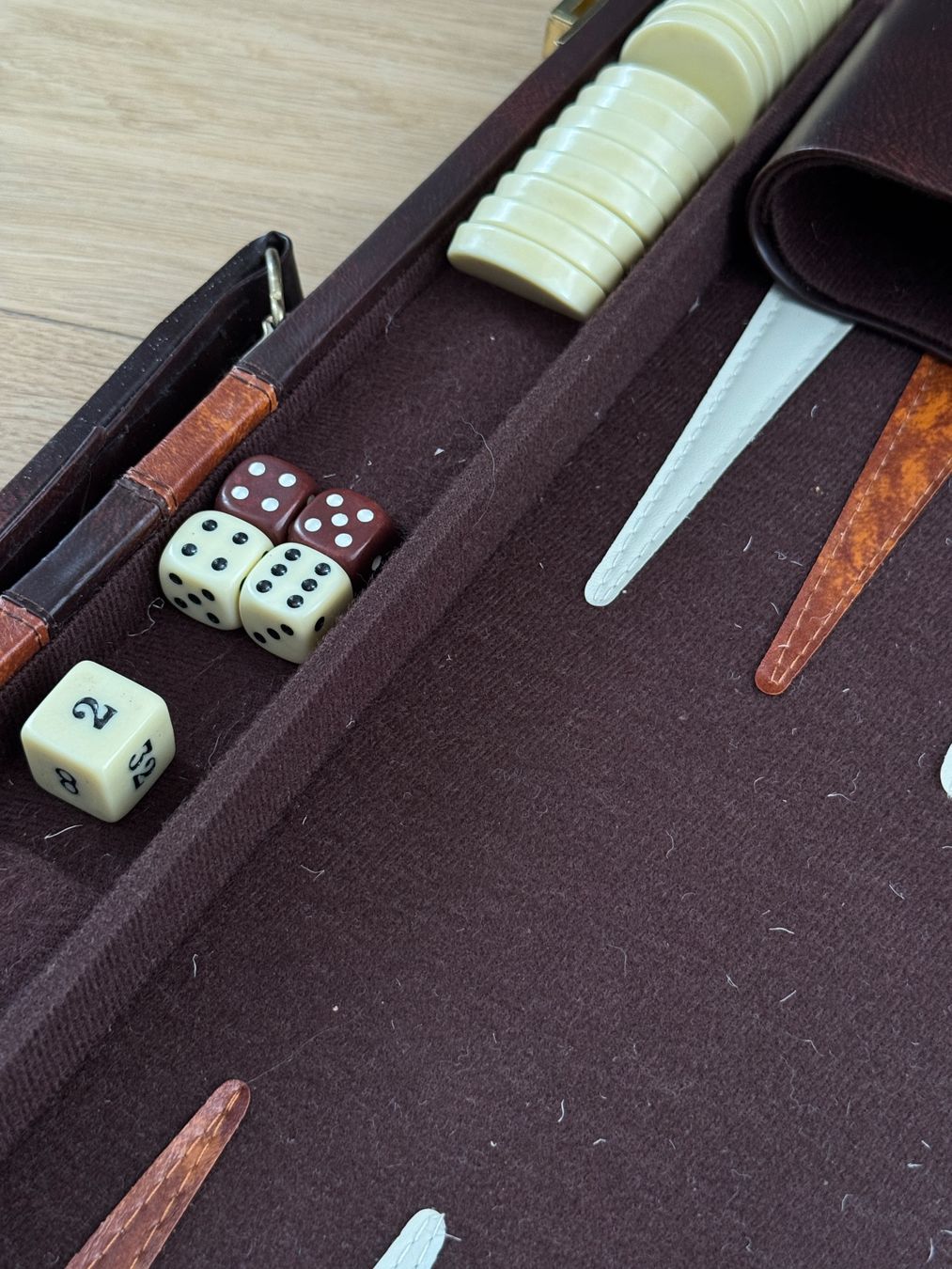 Spiele: Mallette de jeu Backgammon – Neu (gemäss Beschreibung) aus Jussy von ali_6d7d 4