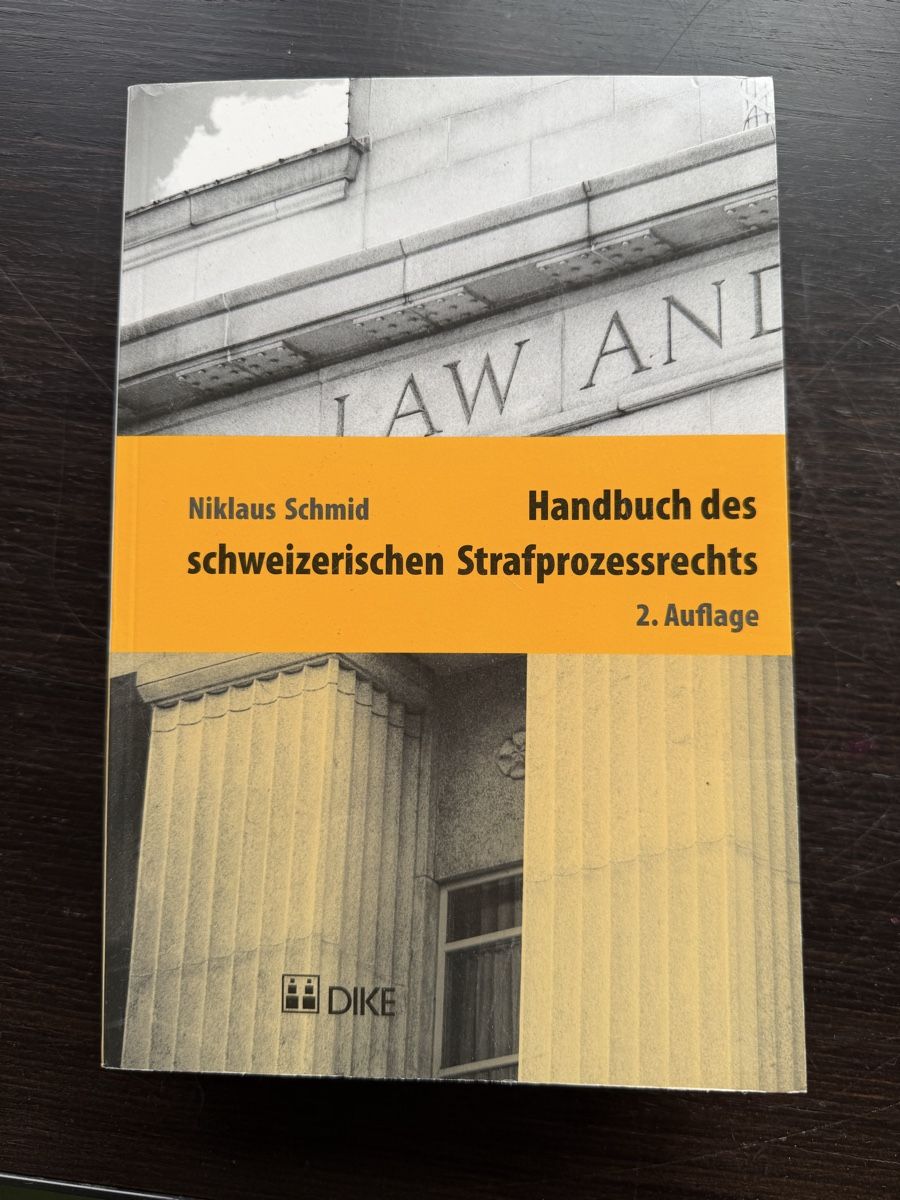 Bücher: Handbuch Schweizerisches Strafprozessrecht, 2. Auflage – Gebraucht aus Zürich von Sebi999