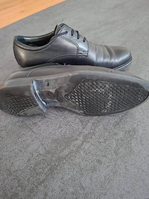 Geox Scarpe da uomo: Herrenschuhe Geox Grösse 43 – Usato da Oberkulm venduto da Rrene65 3