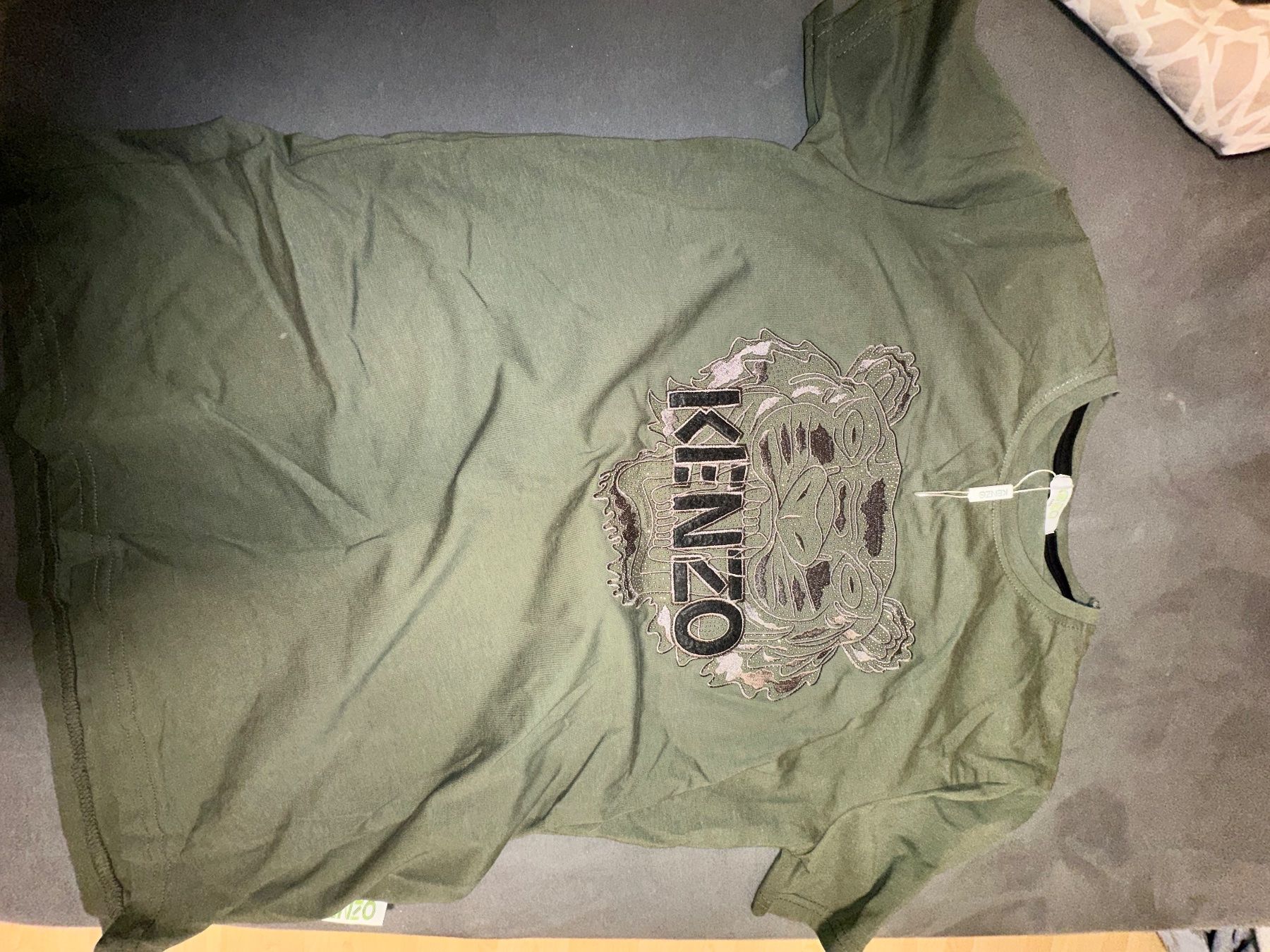 T-Shirts: T Shirt Kenzo – Neu (gemäss Beschreibung) aus niederhasli von rami016