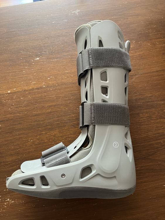 Aircast Schuh für Fussverletzungen (Gebraucht) in Roggwil BE für CHF 50 ...