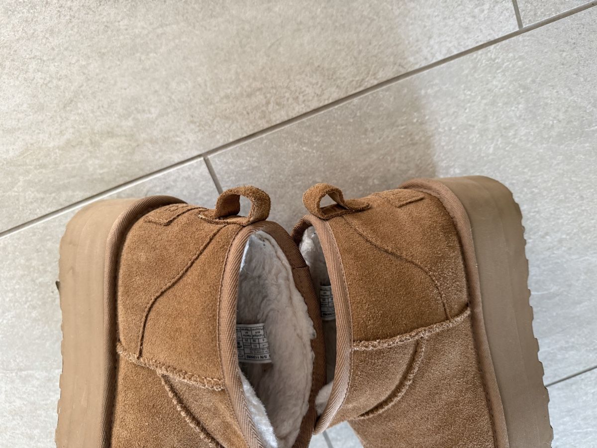 Scarpe da donna: UGG "Classic Ultra Mini Paltform" cognac – Usato da Wolfhausen venduto da leaze 1