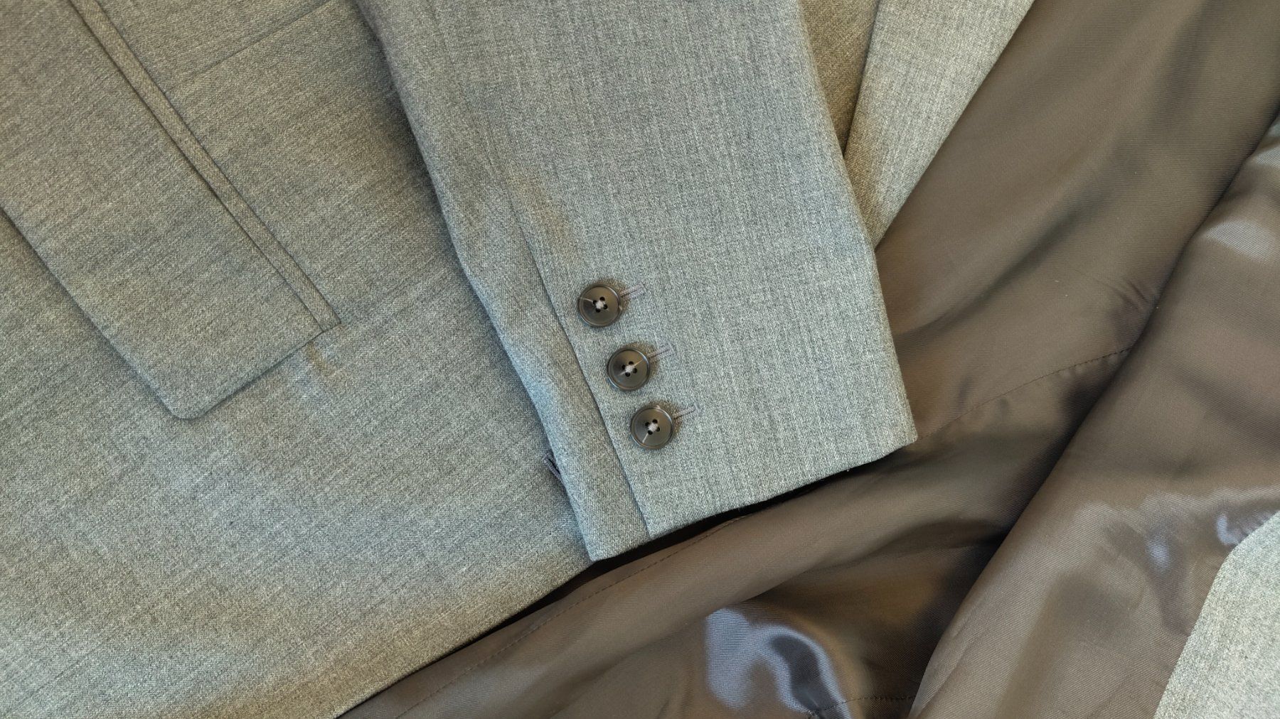 Lamarel Vestes: Blazer gris Lamarel – D'occasion à Lausanne par clog 6