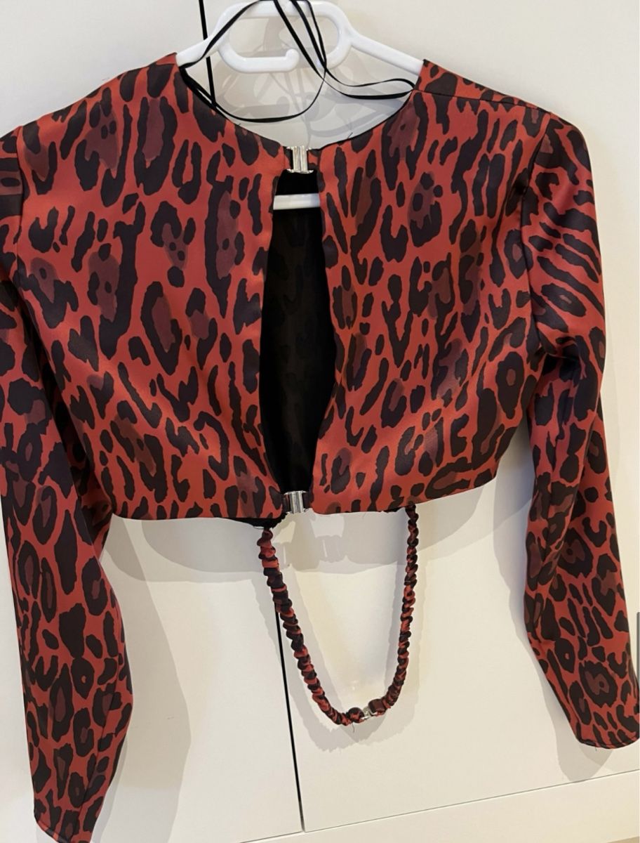 Zara Tops: Top – Neu (gemäss Beschreibung) aus Zürich von tyr_5j6q 1