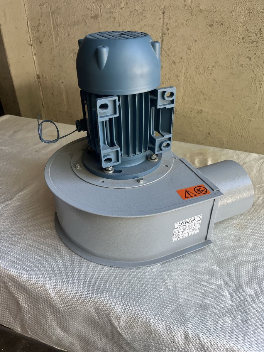 Ventilatori: Dynair IC 120 M Ventilator/Gebläse, 230V - Neu – Nuovo e nell'imballaggio originale da Flaach venduto da Auto6011