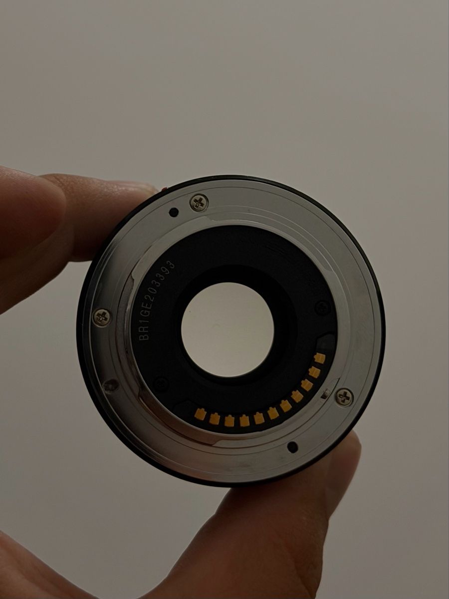 Panasonic Obiettivi: LUMIX 42.5mm f1.7 – Usato da Unterentfelden venduto da Cxcxxxx 2
