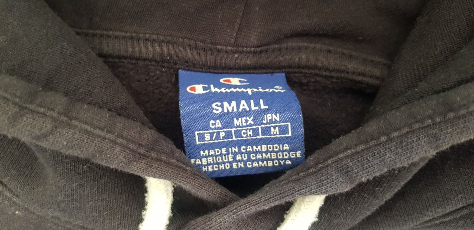 Pullover & Sweatshirts: Pullover champion – Gebraucht aus sion von ckmoi01 1