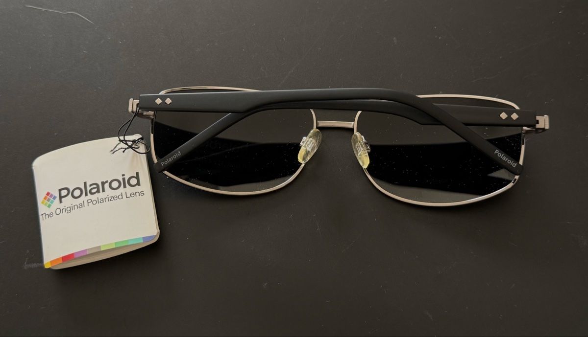 Polaroid Brillen & Gläser: Piloten Sonnenbrille  – Neu und originalverpackt aus Thalwil von MB-7 1