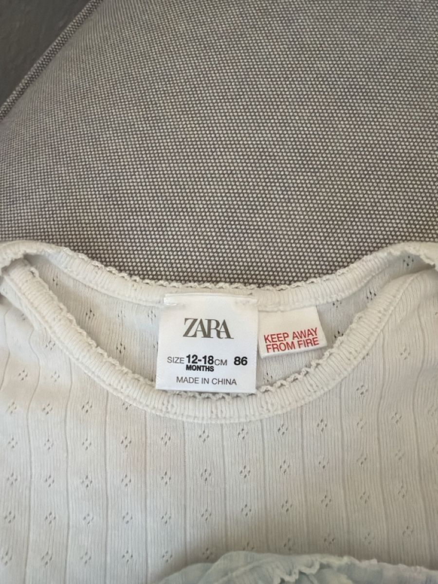 Zara Ensembles coordonnés: 4 Bodies von Zara Grösse 86 – D'occasion à Zürich par Circularrocks 1