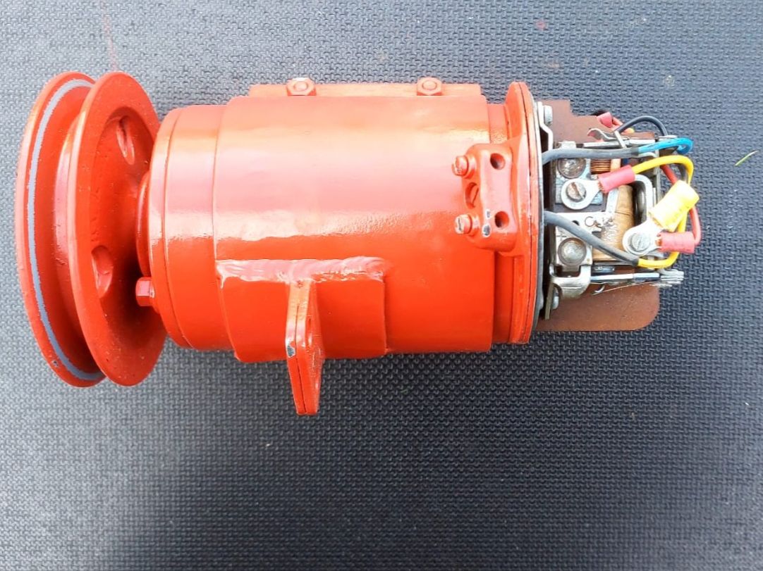 Bucher Trattori: Lichtmaschine Bucher Traktor – Difettoso da Gettnau venduto da sim_7kw9 1