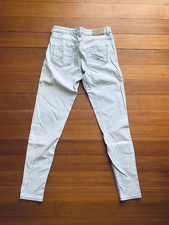 Zara Jeans: Hellgraue Jeans – Usato da Aarau venduto da lacrimara 2
