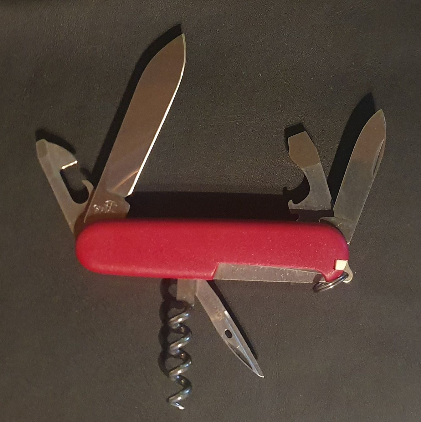 Victorinox Coltelli tascabile: 3 Victorinox Taschenmesser mit Logo – Usato da Härkingen venduto da MarianneSi 3