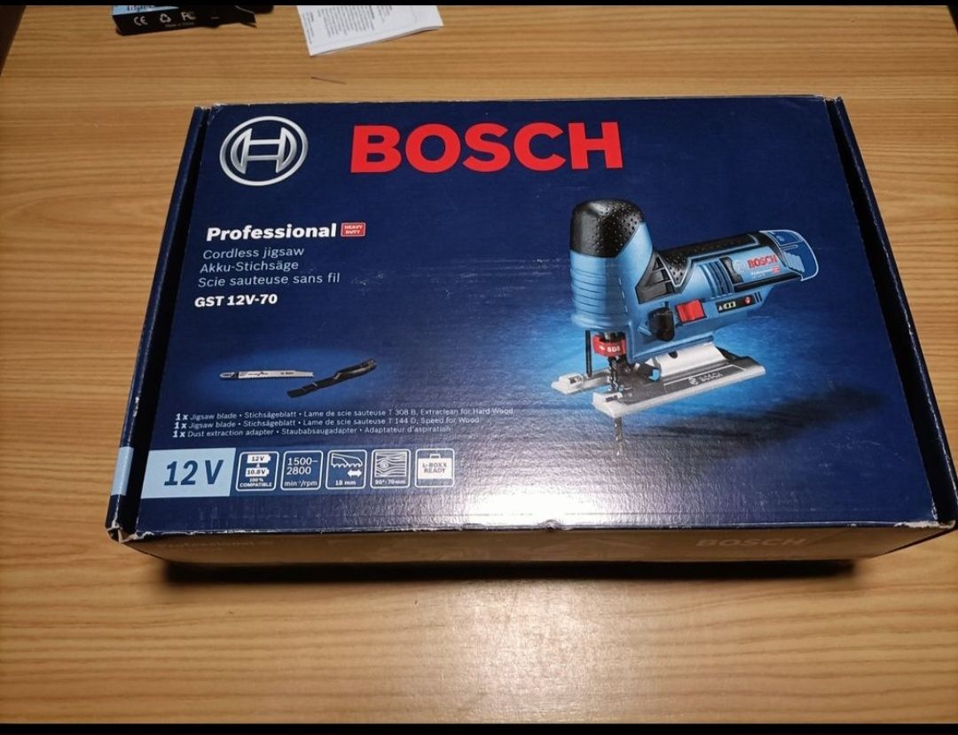 Alle Maschinen: Bosch Professional Akkus Stichsäge – Gebraucht aus Pfäffikon SZ von Mic_rxk5