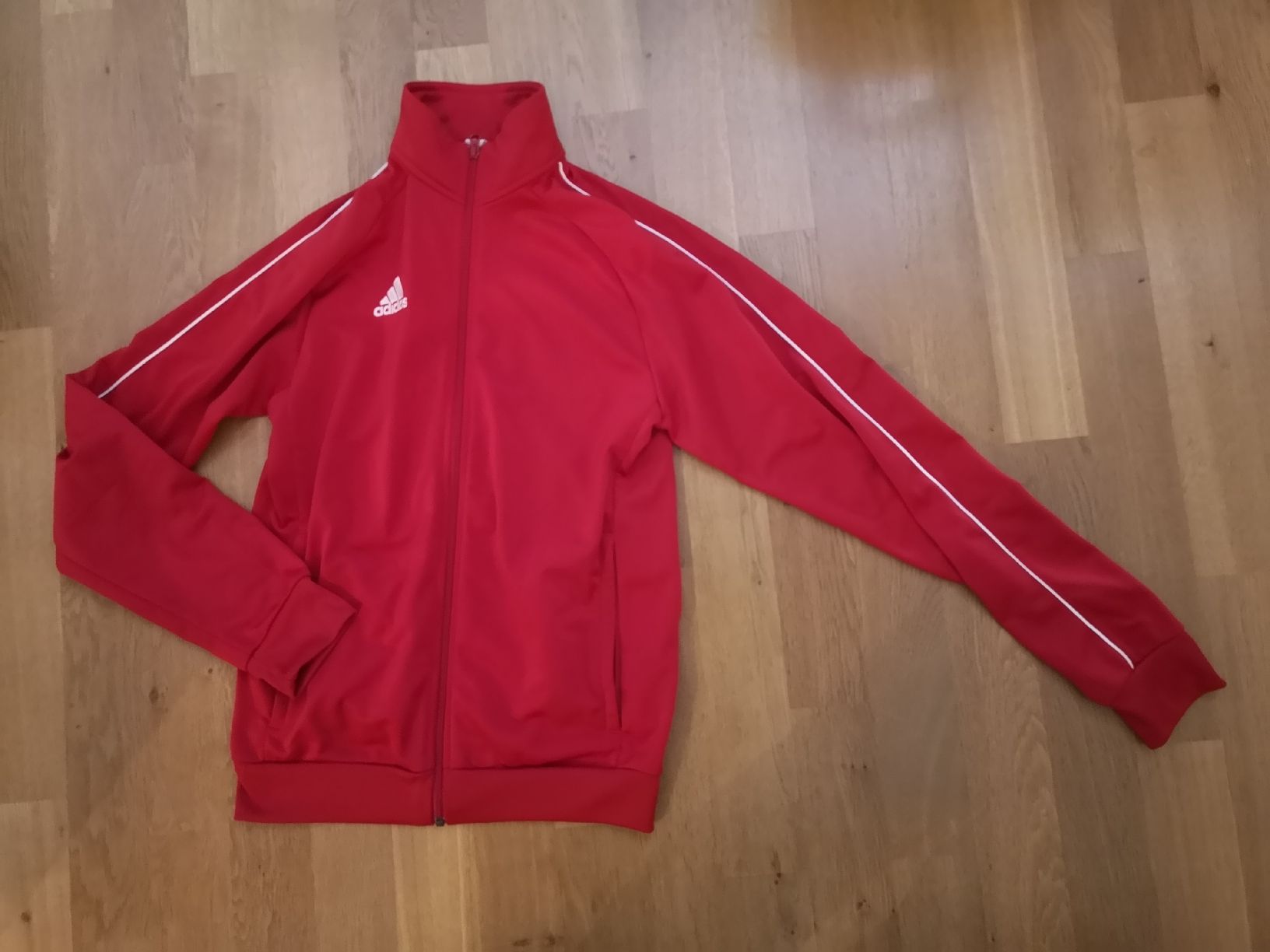Adidas Giacche: Adidas Trainingsjacke Gr. S – Usato da Niederbipp venduto da kevintifu20
