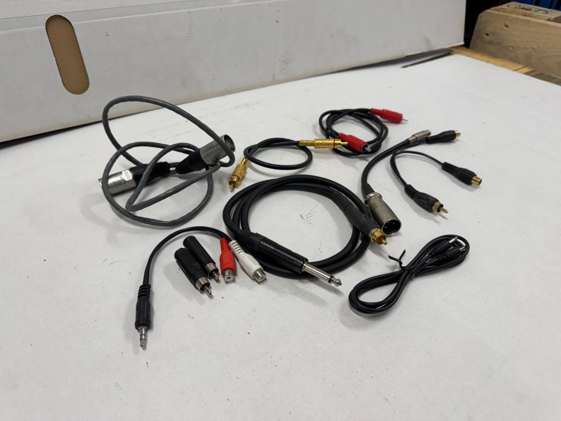 Laufwerke & Adapter: Set aus diversen Adaptern / Adapterkabel (C333) – Gebraucht aus Däniken SO von Profog1 1