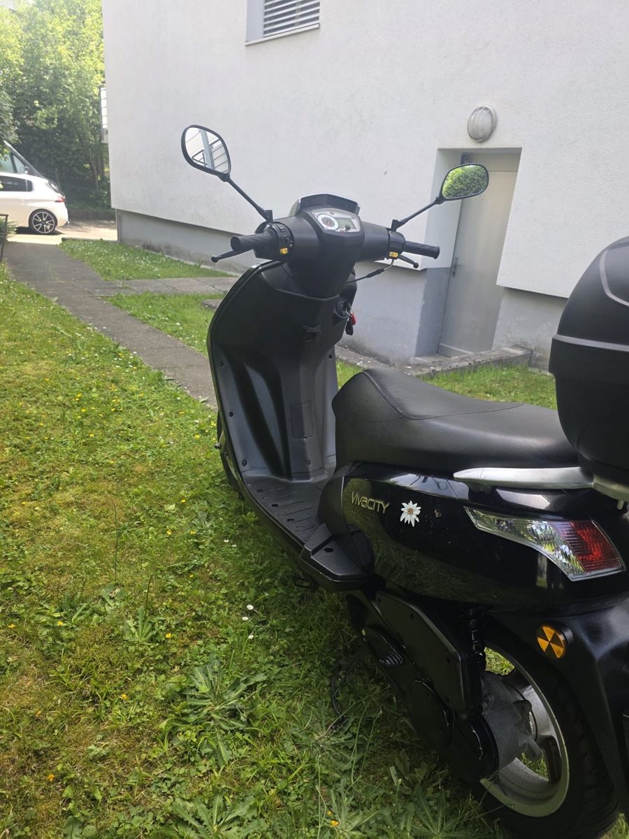 Peugeot Scooter: PEUGEOT VIVACITY 50 N – Usato da Winterthur venduto da Fabio_46 4