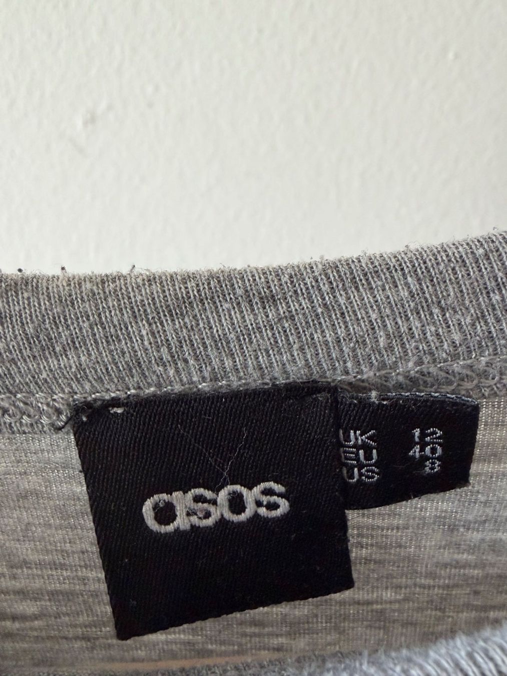 Asos Top: ASOS Longsleeve grau, Gr. 40 – Usato da Aarau venduto da Better_Buy_From_Stef 1