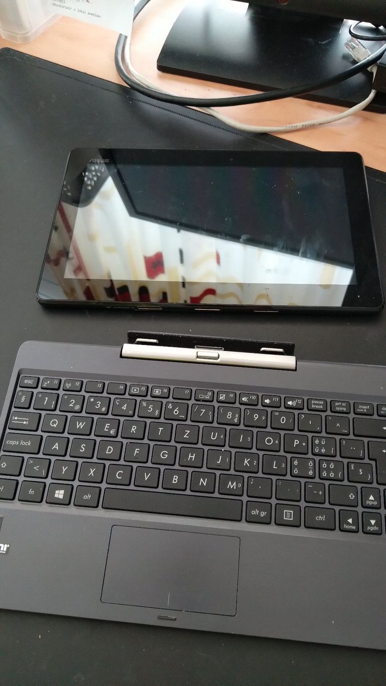 Asus Notebook: Asus T100 – Usato da Busswil BE venduto da ritardo1 2