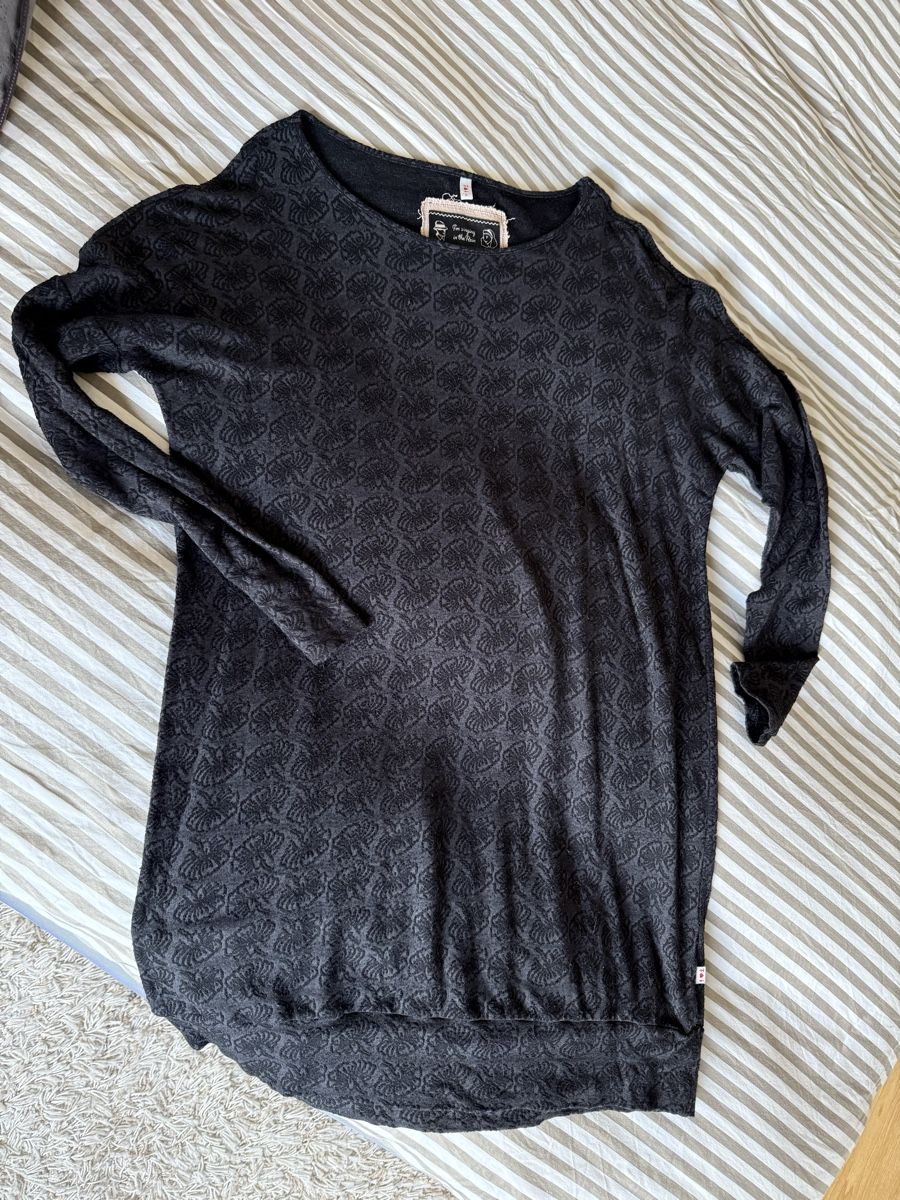 Vestiti: Kleid blutsgeschwister – Usato da visp venduto da Kmemo1