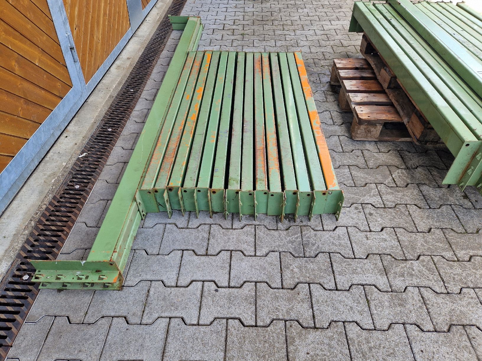 Scaffali: Palettengestell Traversen/ Querträger – Usato da Grosswangen venduto da lar_9lz7 3