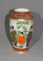 Satsuma-Vase mit 4 Personen