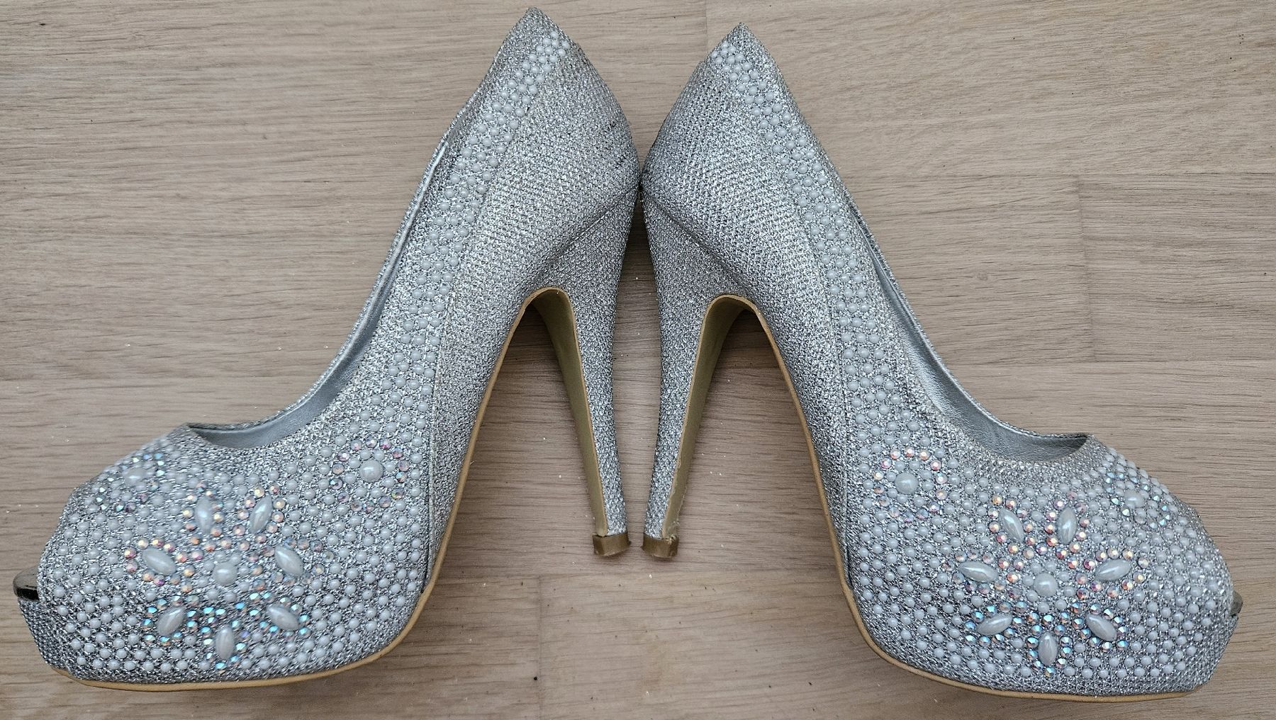 Scarpe da donna: Glitzernde High Heels, Silber, Grösse 37 – Usato da Winterthur venduto da an.ki 2