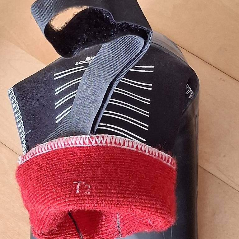 Scarpe da uomo: Surfschuhe/Neoprenschuhe NEU – Usato da Hochdorf venduto da wrz_6x2d 2