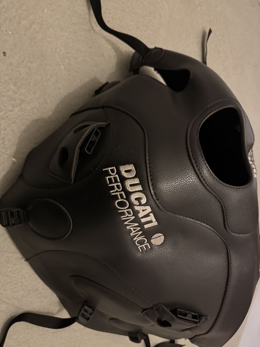 Ducati Tutti i ricambio per moto: Ducati Performance Tankrucksack – Ducati Monster – Usato da Zumikon venduto da Aulla 6