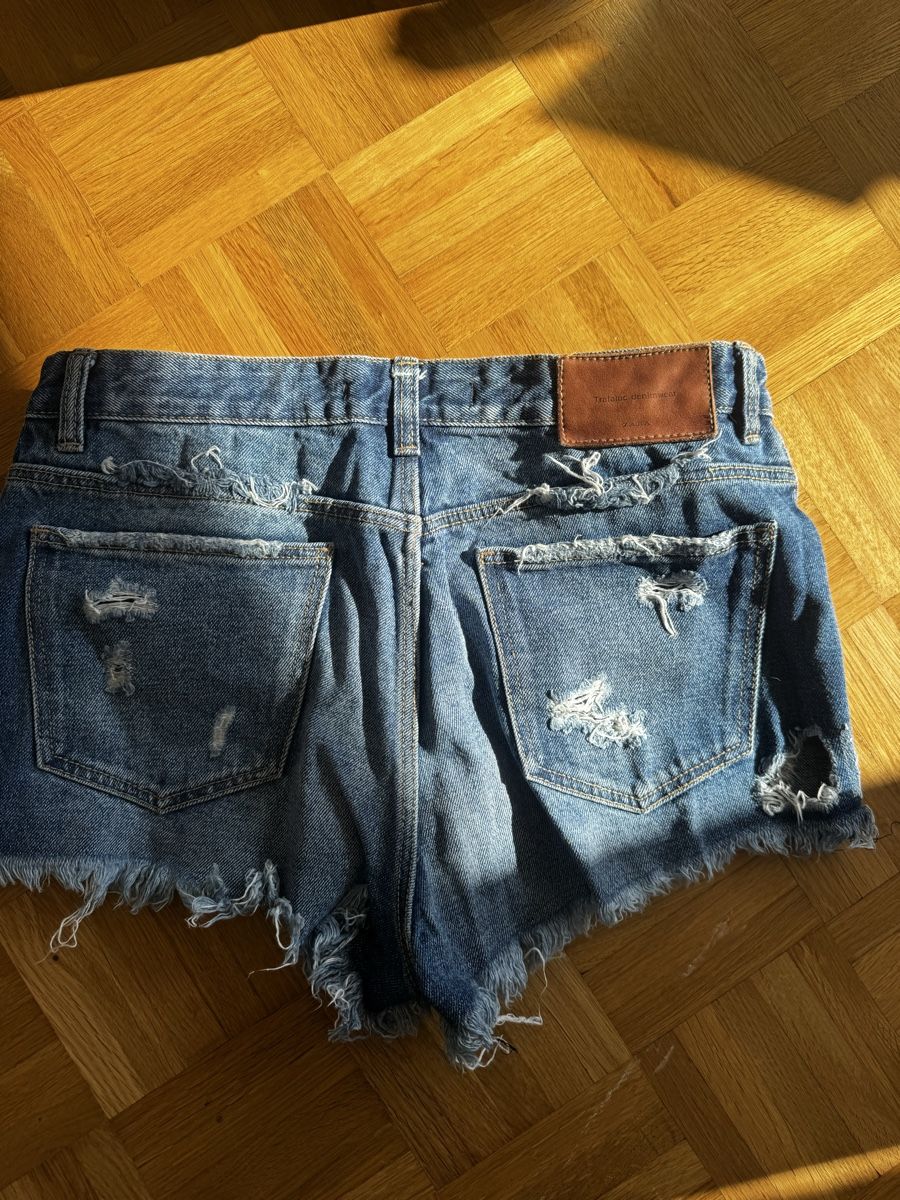 Jeans: Hot Pants Jeans – Nuovo (secondo la descrizione) da Zürich venduto da forestF4iry 2