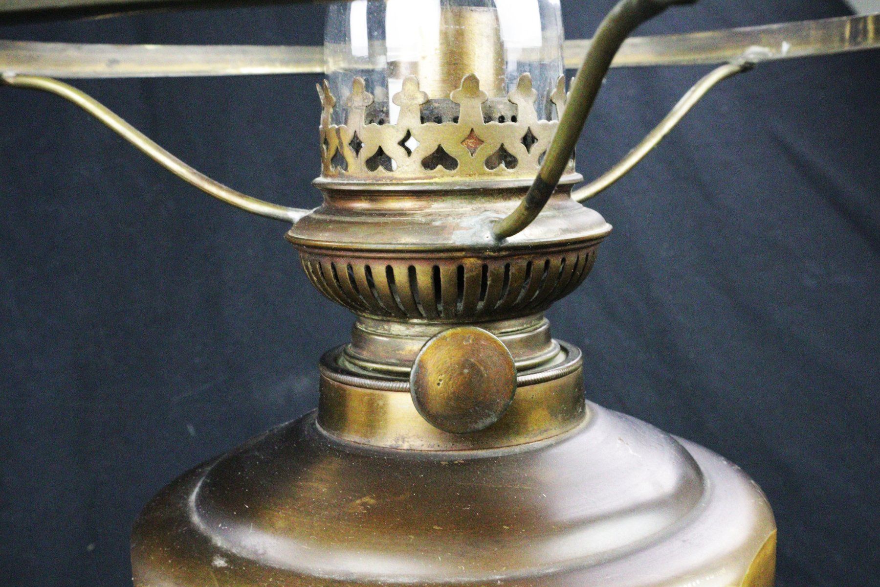 Lampade: Antike Petroleumlampe – Usato da Volketswil venduto da brockipfannenstil 2