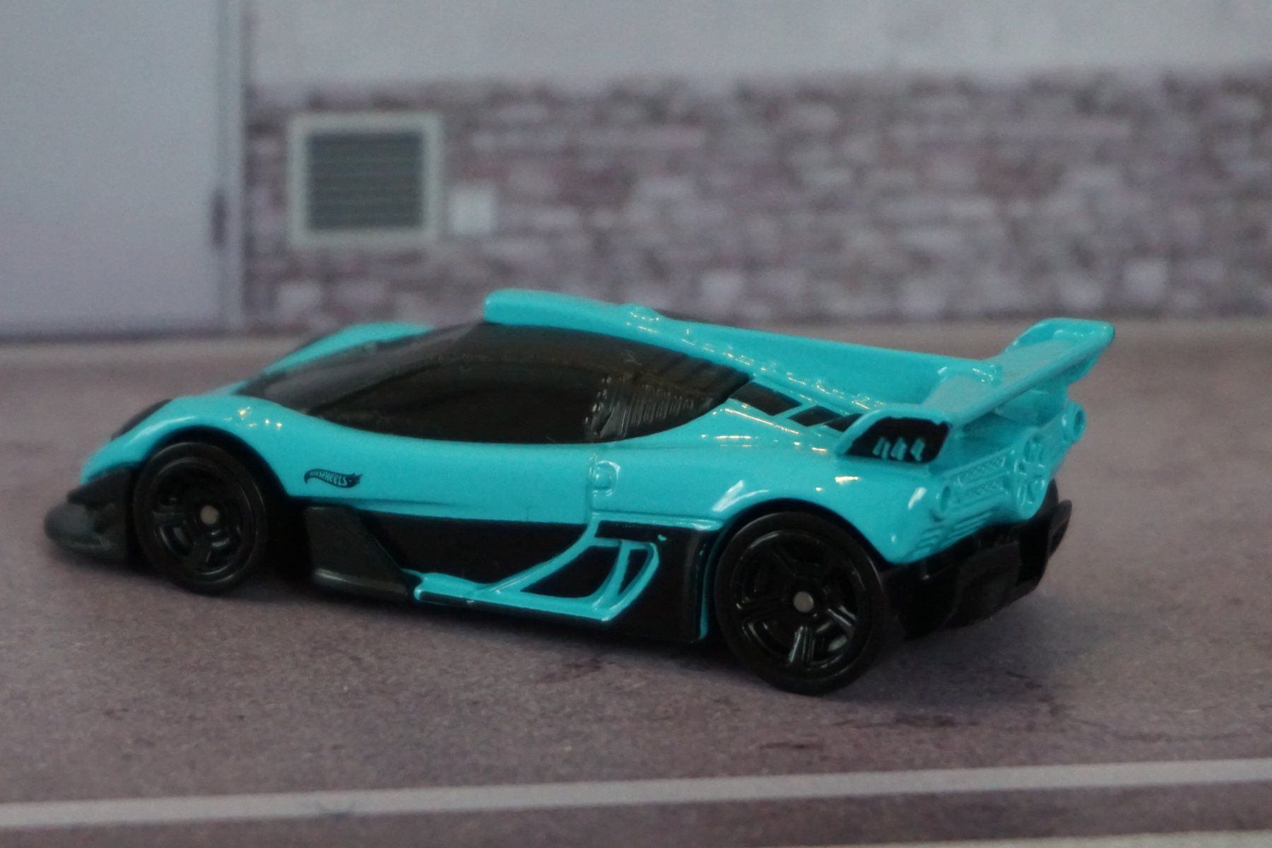 Hot Wheels Modellautos: HotWheels GMA T.50s COOL !!!!!!!!!!!!!!!!!!!!! – Gebraucht aus Reiden von Doppeldecker69 1