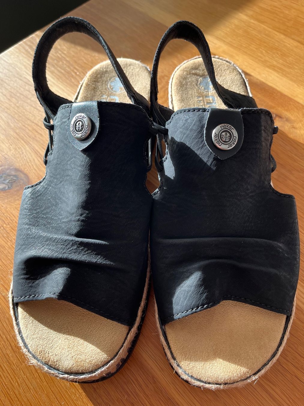 Rieker Scarpe da donna: Neue Rieker Sandalen – Nuovo (secondo la descrizione) da Walenstadt venduto da michi123G