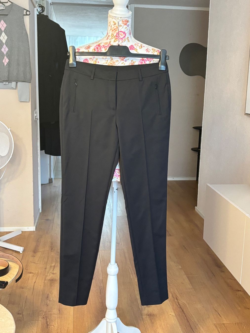 Akris Pantalons: Akris  Zigaretten Hose Baumwolle – D'occasion à St. Margrethen SG par dijanaO 4