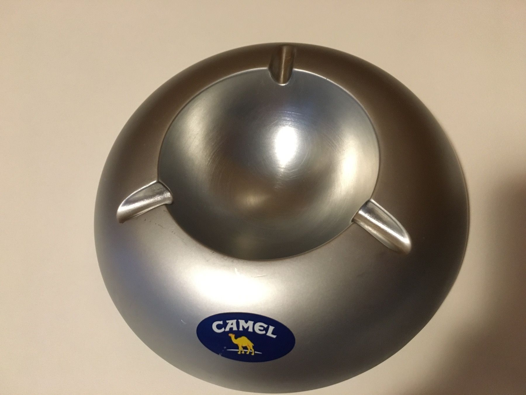 Camel Portacenere: Aschenbecher - Metall - Camel – Usato da Andwil SG venduto da Rainboli 2