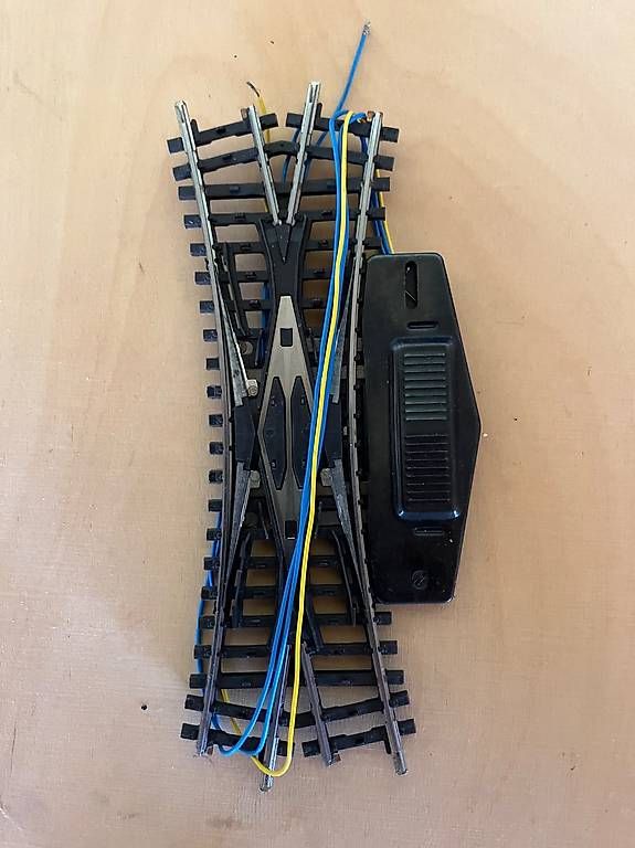 Märklin Modellini di ferrovie: Doppelkreuzungsweiche 2260 – Usato da Mont Tramelan venduto da Oktober1958