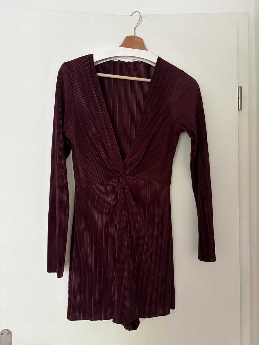 New Look Tute: Combi-short bordeau  – Usato da Chêne-Bougeries venduto da emma.li