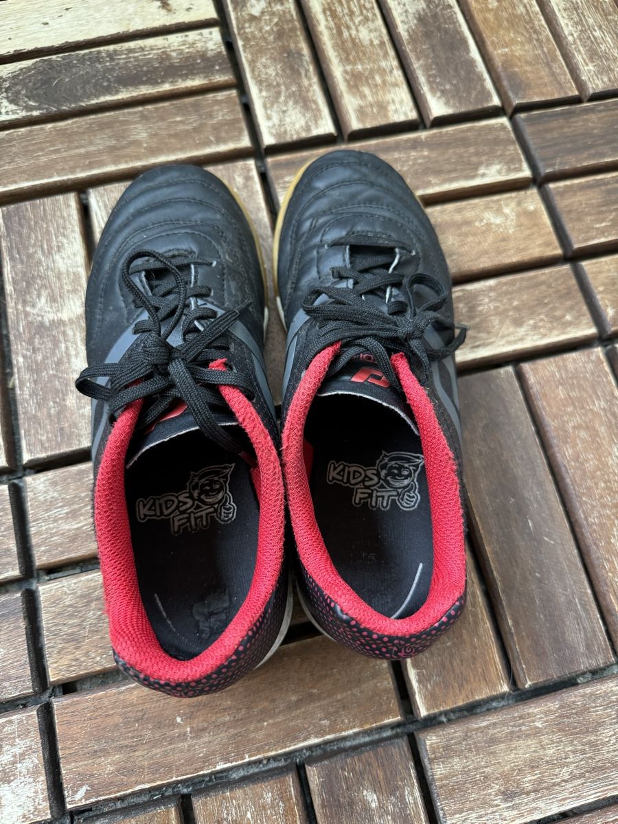 Scarpe per ragazzi: Fussballschuhe Pro Touch Gr. 35 /rot schwarz – Usato da Jona venduto da Good_luck_ 5