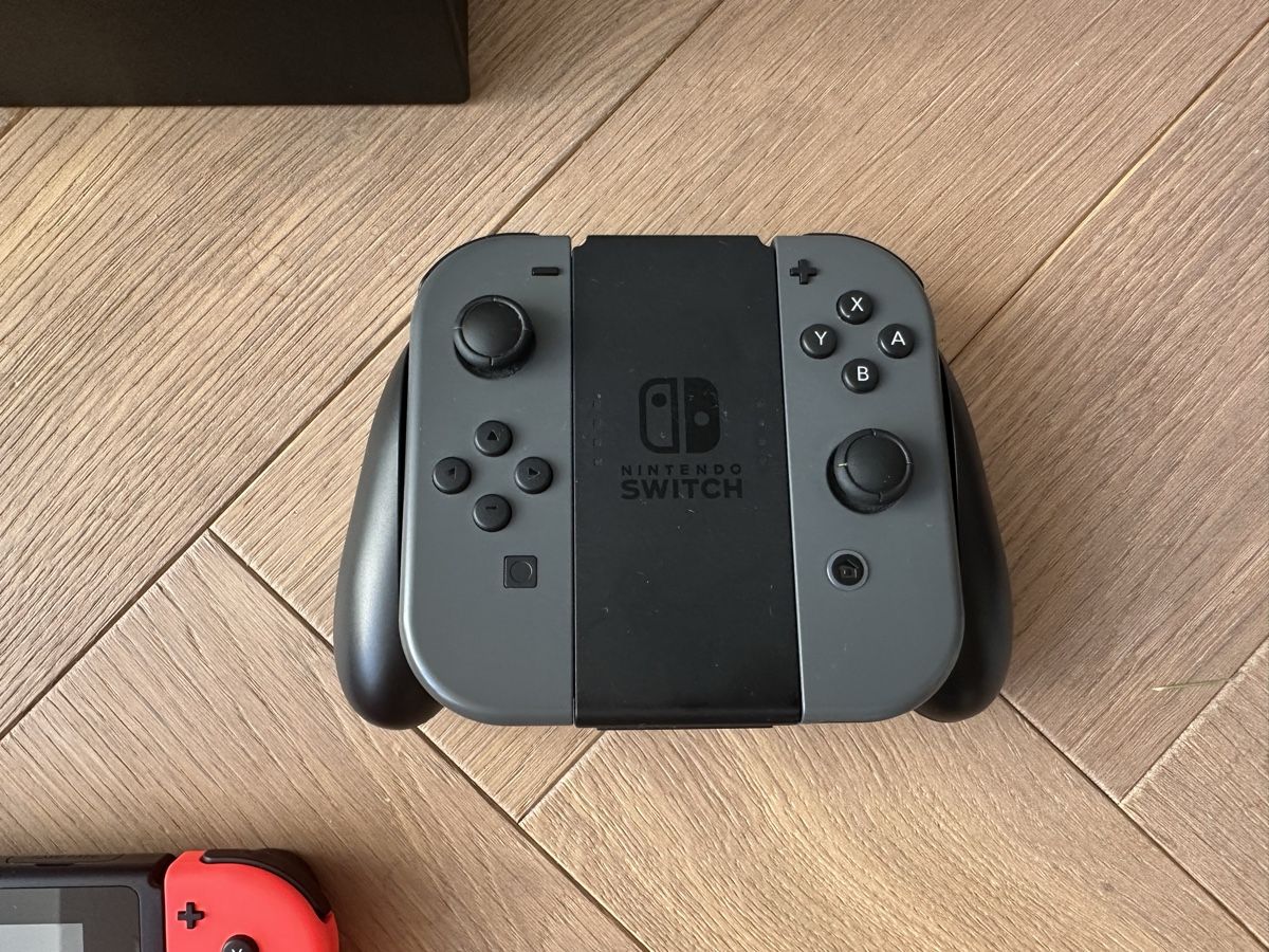 Nintendo Konsolen: Nintendo Switch 1 Konsole mit Zubehör – Gebraucht aus Flawil von huber-sennhauser 4