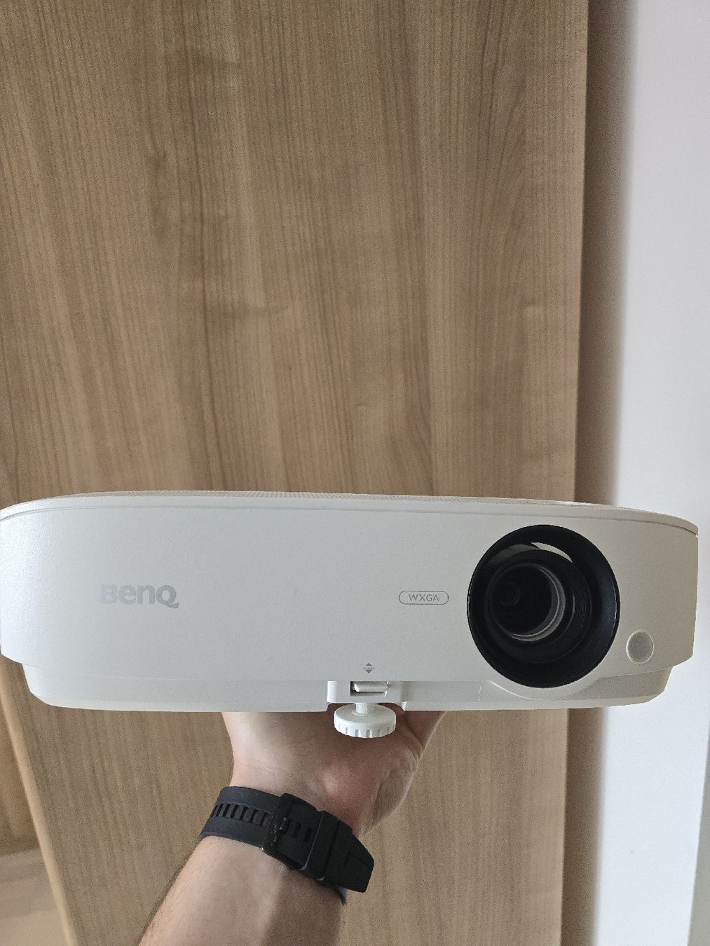 BenQ Proiettori: Beamer/Projektor MW536 Refurbished – Nuovo (secondo la descrizione) da Neuhausen venduto da eli_prs6
