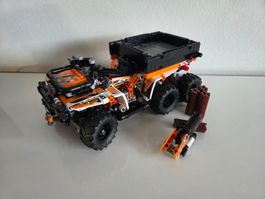LEGO Technic Geländefahrzeug (42139)