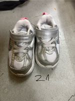 Nike Lauflernschuhe Gr. 21, Silber/Weiss