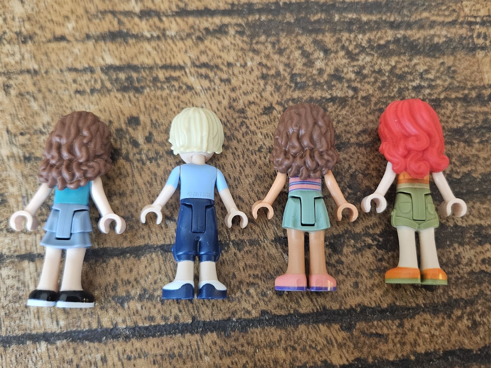 Lego Kit di costruzioni: lego friends lot de 4 figurines – Usato da Confignon venduto da Ecrofigs 1