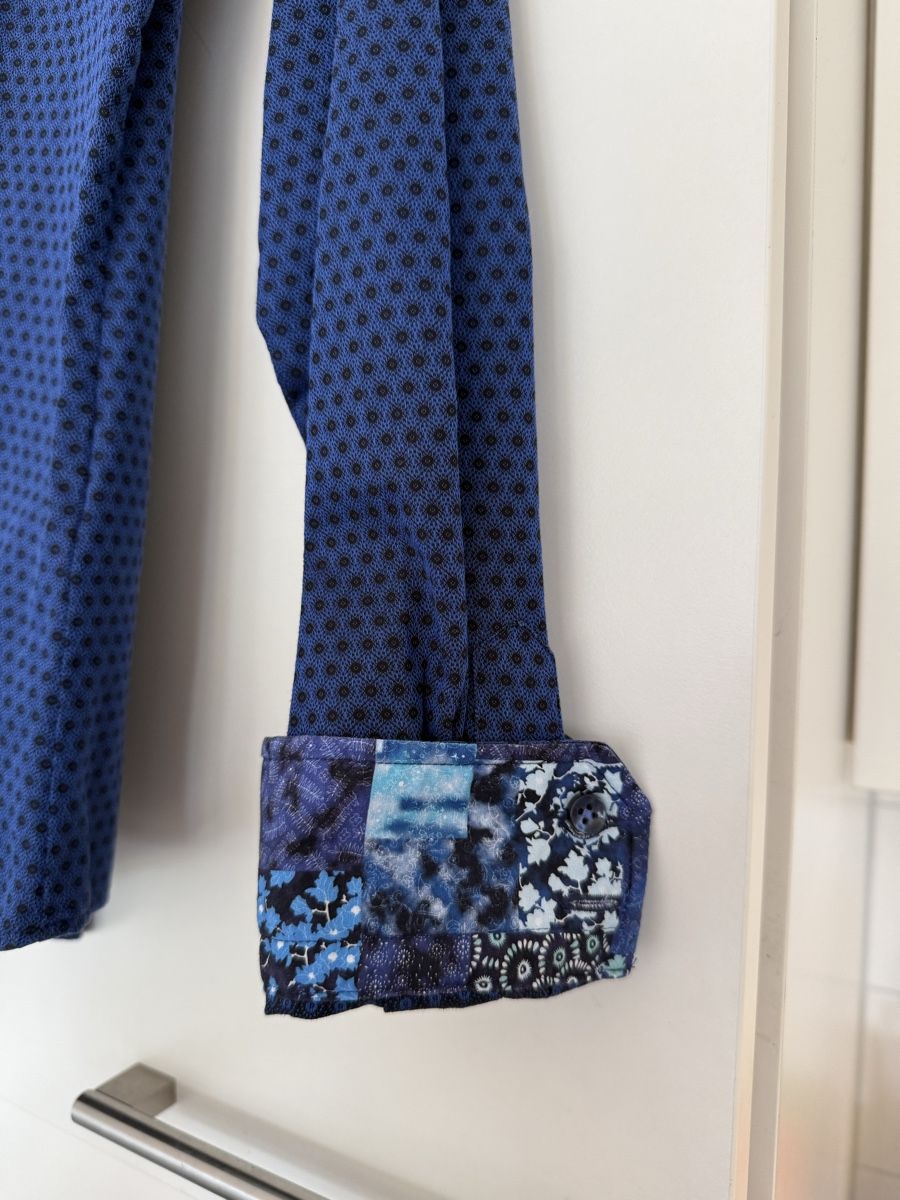Camicette: Blaue Bluse mit Muster Gr. L – Usato da Oberglatt ZH venduto da lar_2nv2 3